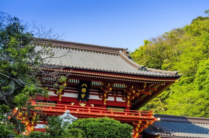 赤い糸はここから始まる!縁結び効果バツグン!おすすめの神社&お寺6選