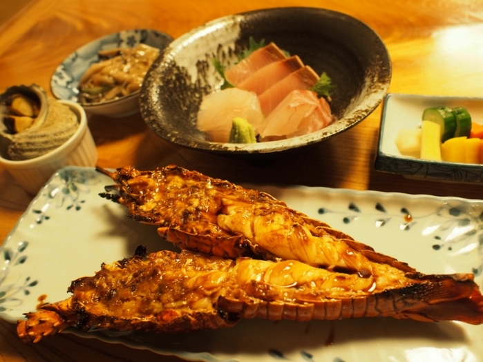 ぶりぶりの伊勢エビに舌鼓!南伊豆・下田おすすめ4選