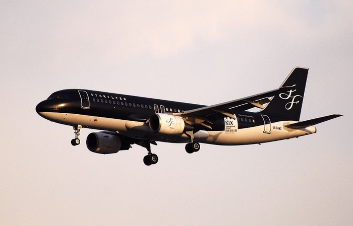 スターフライヤー(STARFLYER)の就航路線(羽田・山口宇部・北九州・福岡ほか)、手荷物情報、料金比較まとめ