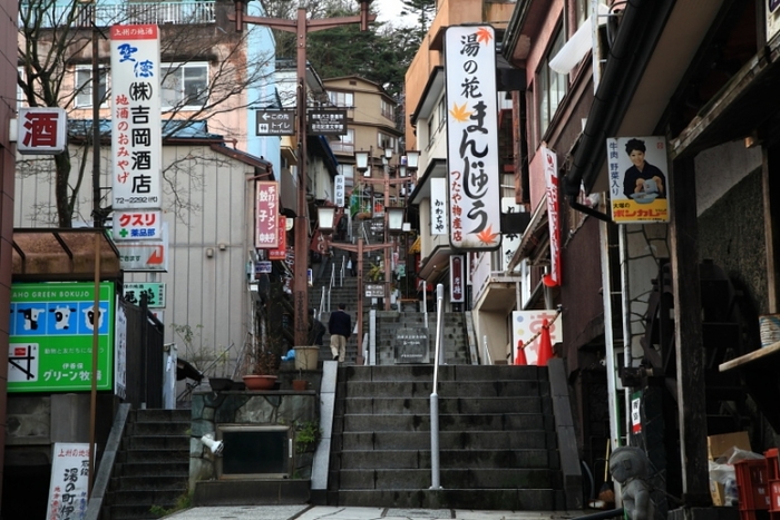 日常を離れのんびり過ごそう♪レトロな風情溢れる関東近郊の温泉街5選