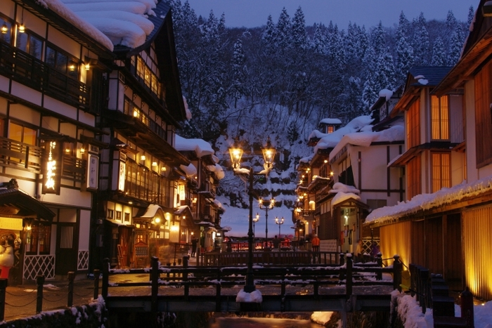 レトロな街並みの銀山温泉でおすすめな旅館10選