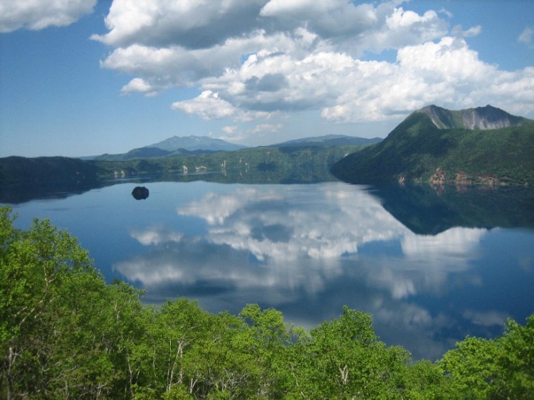 ウユニ塩湖にも負けない日本の美しすぎる絶景スポット5選 おすすめ旅行を探すならトラベルブック Travelbook ウユニ塩湖にも負けない日本の美しすぎる絶景スポット5選 おすすめ旅行を探すならトラベルブック Travelbook