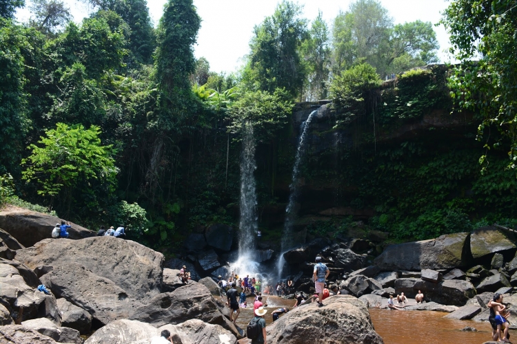 カンボジア】アンコール王朝の聖なる山「プノンクーレン」で癒されデイ
