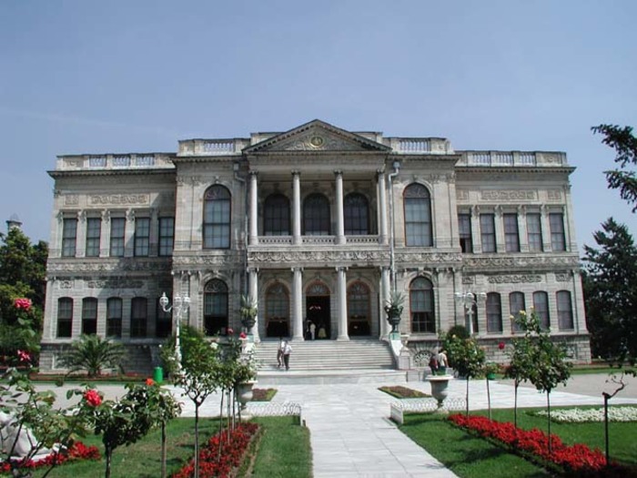 【イスタンブール新市街】陽気なトルコの人達&見ておきたい観光地5選
