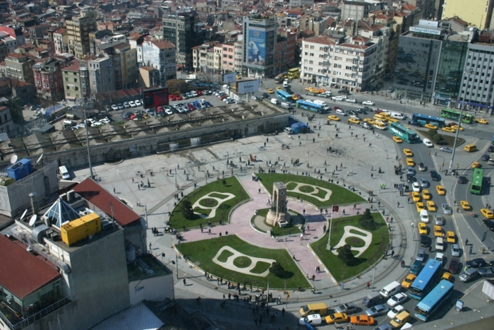 【イスタンブール新市街】陽気なトルコの人達&見ておきたい観光地5選