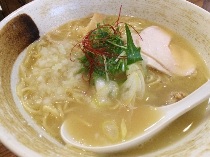 新橋でぜひ味わいたいおすすめラーメン20選