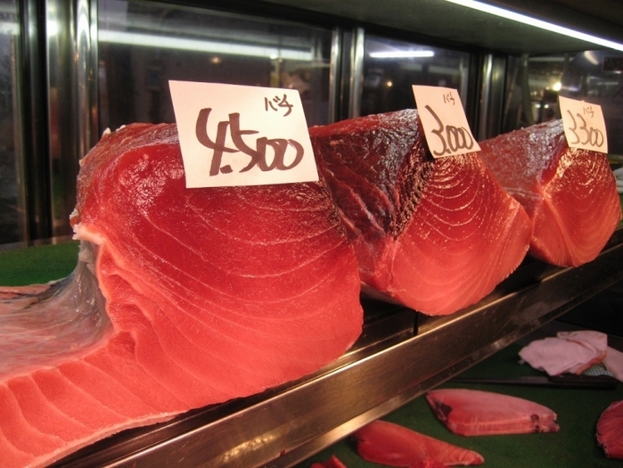 築地市場に行くなら「場内」がおすすめ?食べ買いを満喫する方法