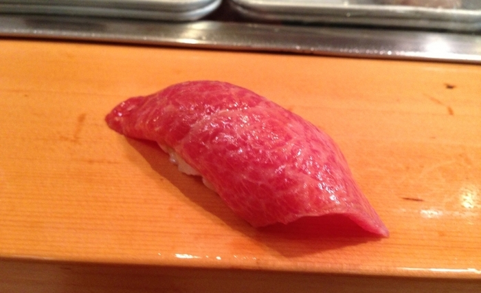 築地市場に行くなら「場内」がおすすめ?食べ買いを満喫する方法