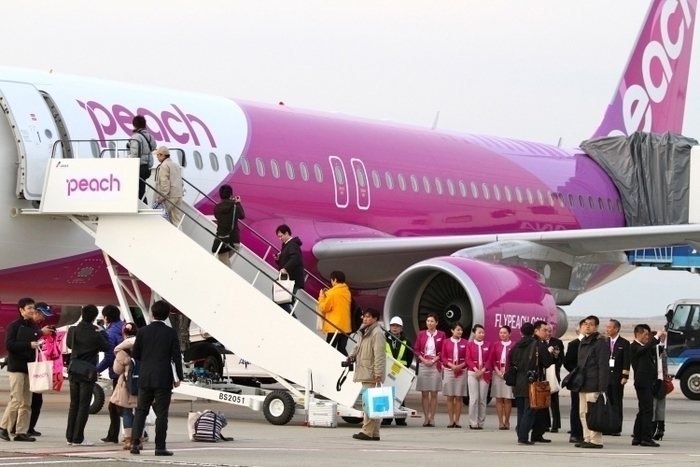 ピーチ航空(Peach)の就航路線(関空・福岡・沖縄・松山ほか)、手荷物情報、料金比較まとめ