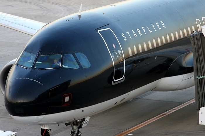 スターフライヤー(STARFLYER)の就航路線(羽田・山口宇部・北九州・福岡ほか)、手荷物情報、料金比較まとめ