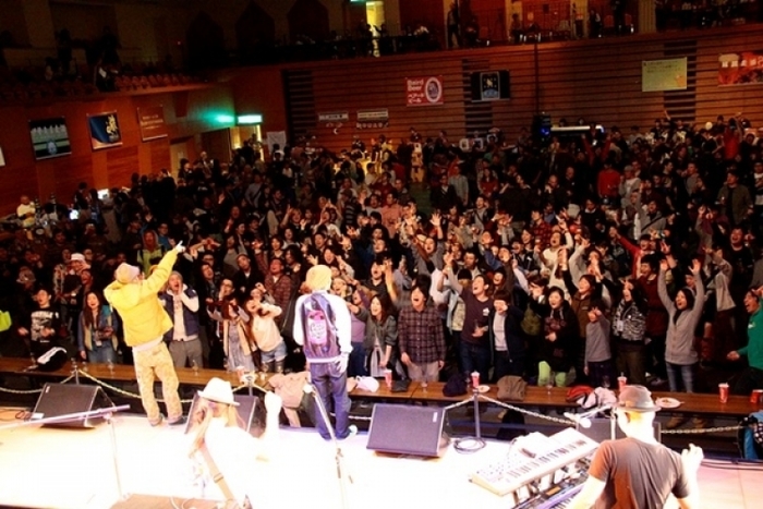 志賀高原スキー場でビールと音楽を満喫!「スノーモンキービアライブ」