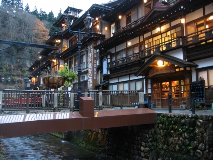 レトロな街並みの銀山温泉でおすすめな旅館10選