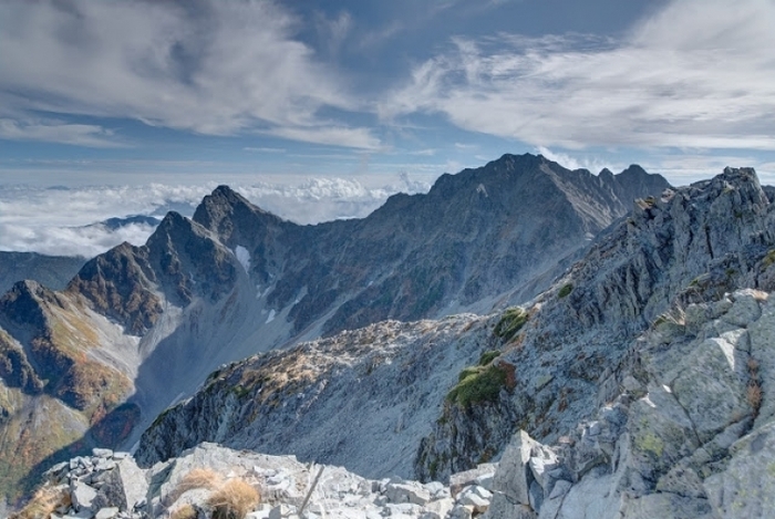 【長野・岐阜】山小屋泊登山で挑む、初めての「奥穂高岳」登頂ガイド