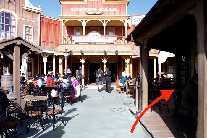 【東京ディズニーランド】夢の国で人に迷惑をかけたくない!喫煙所はどこ?