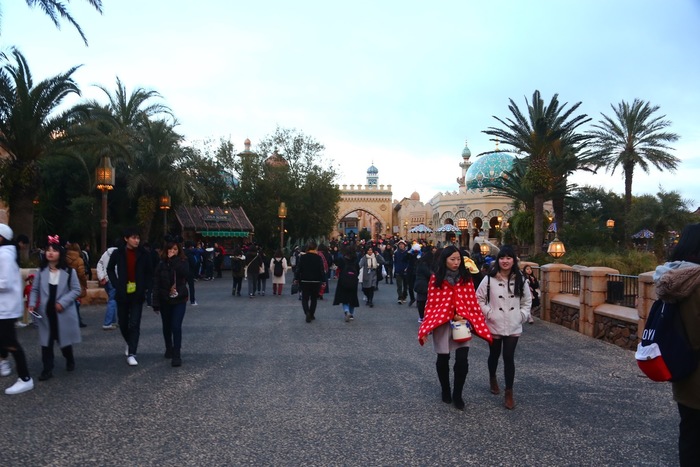 【東京ディズニーシー】人気キャラクターと写真を撮りたい!どこで会える?