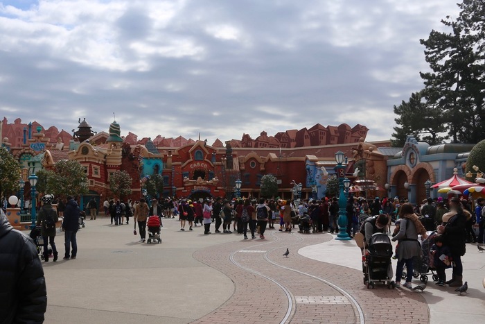 【東京ディズニーランド】パパとママの強い味方「ベビーセンター」とは?