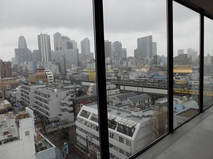 【東京】都内一号店、新大久保の「ナインアワーズ北新宿」を徹底解説