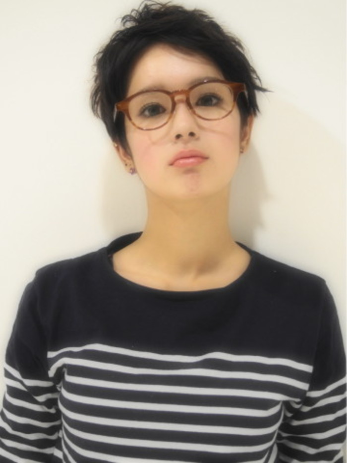 【ショートの髪型・ヘアスタイル】ゆるふわ&大人可愛いヘアを紹介