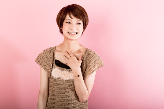 【ショートの髪型・ヘアスタイル】ゆるふわ&大人可愛いヘアを紹介