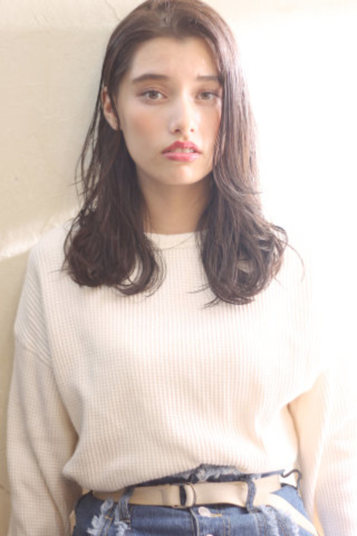 トレンドのウェットヘア・髪型で大人なオシャレ女子に変身♪