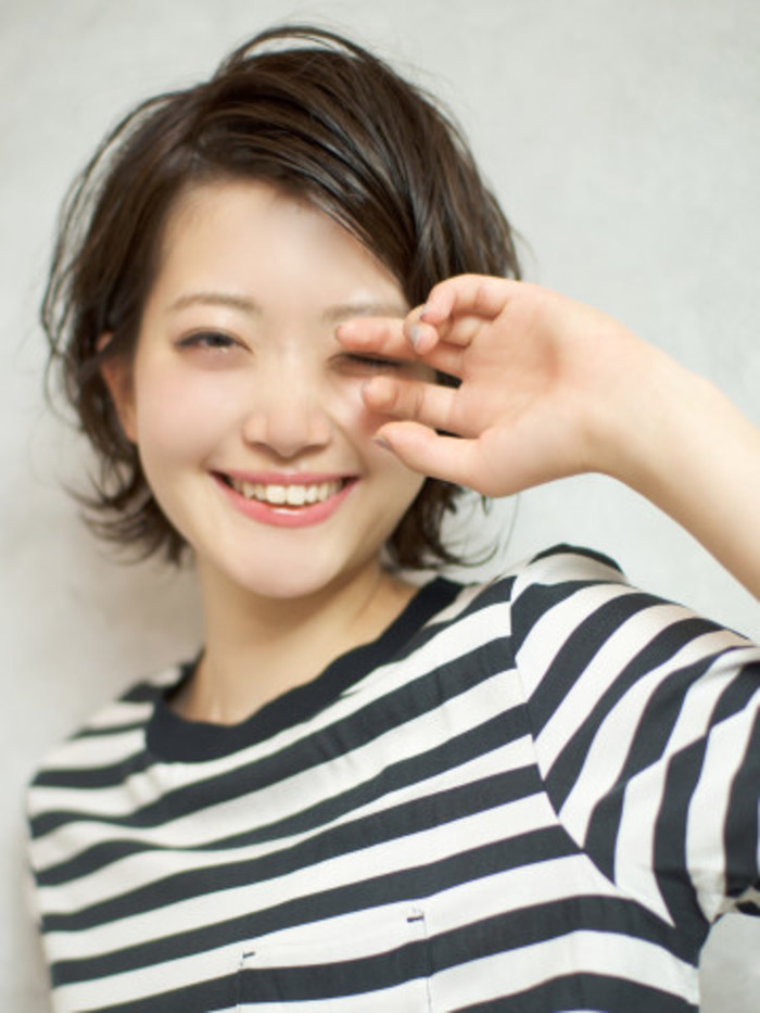 トレンドのウェットヘア・髪型で大人なオシャレ女子に変身♪