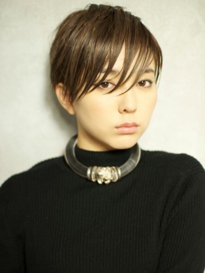 トレンドのウェットヘア・髪型で大人なオシャレ女子に変身♪