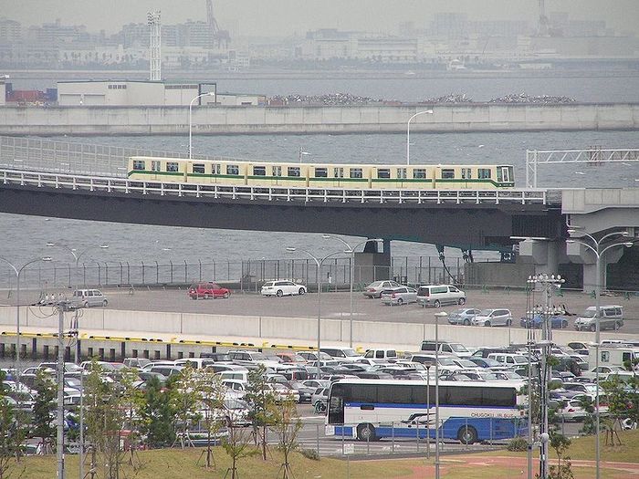 神戸どうぶつ王国:国際都市・神戸の人工的な海上都市に自然の潤いを与える
