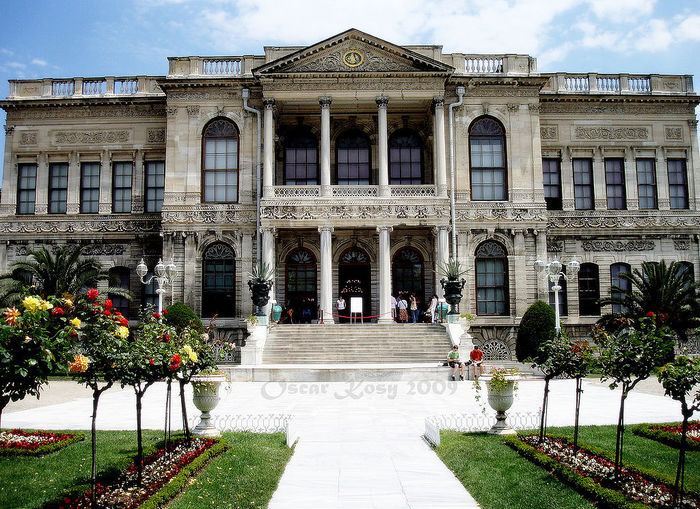 【イスタンブール新市街】陽気なトルコの人達&見ておきたい観光地5選