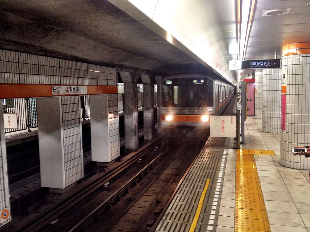 東京メトロ銀座線 表参道駅と周辺について 様々な情報を集めてみました おすすめ旅行を探すならトラベルブック Travelbook 東京メトロ銀座線 表参道駅と周辺について 様々な情報を集めてみました おすすめ旅行を探すならトラベルブック Travelbook
