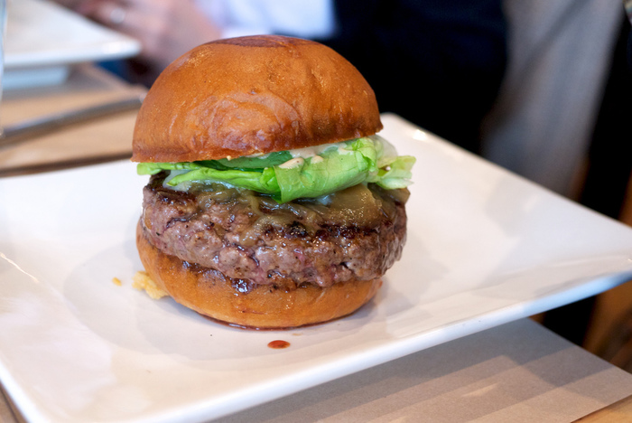 本場で味わう!ホノルルのハワイアンハンバーガーのお店おすすめ5選