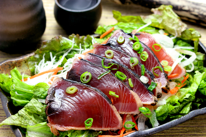 旬の季節に新鮮なカツオを味わう!旬の時期はいつ?カツオの美味しい食べ方は?