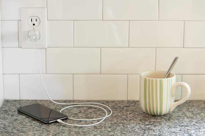 台湾で日本のコンセント・プラグはそのまま使える?台湾の電圧と電気の周波数は?