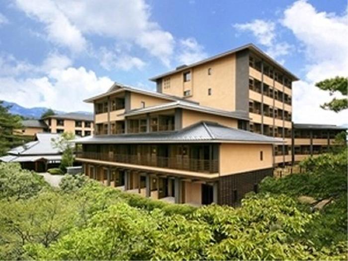 草津温泉でカップル利用におすすめのホテル15選!記念日プランやお得に泊まるコツも