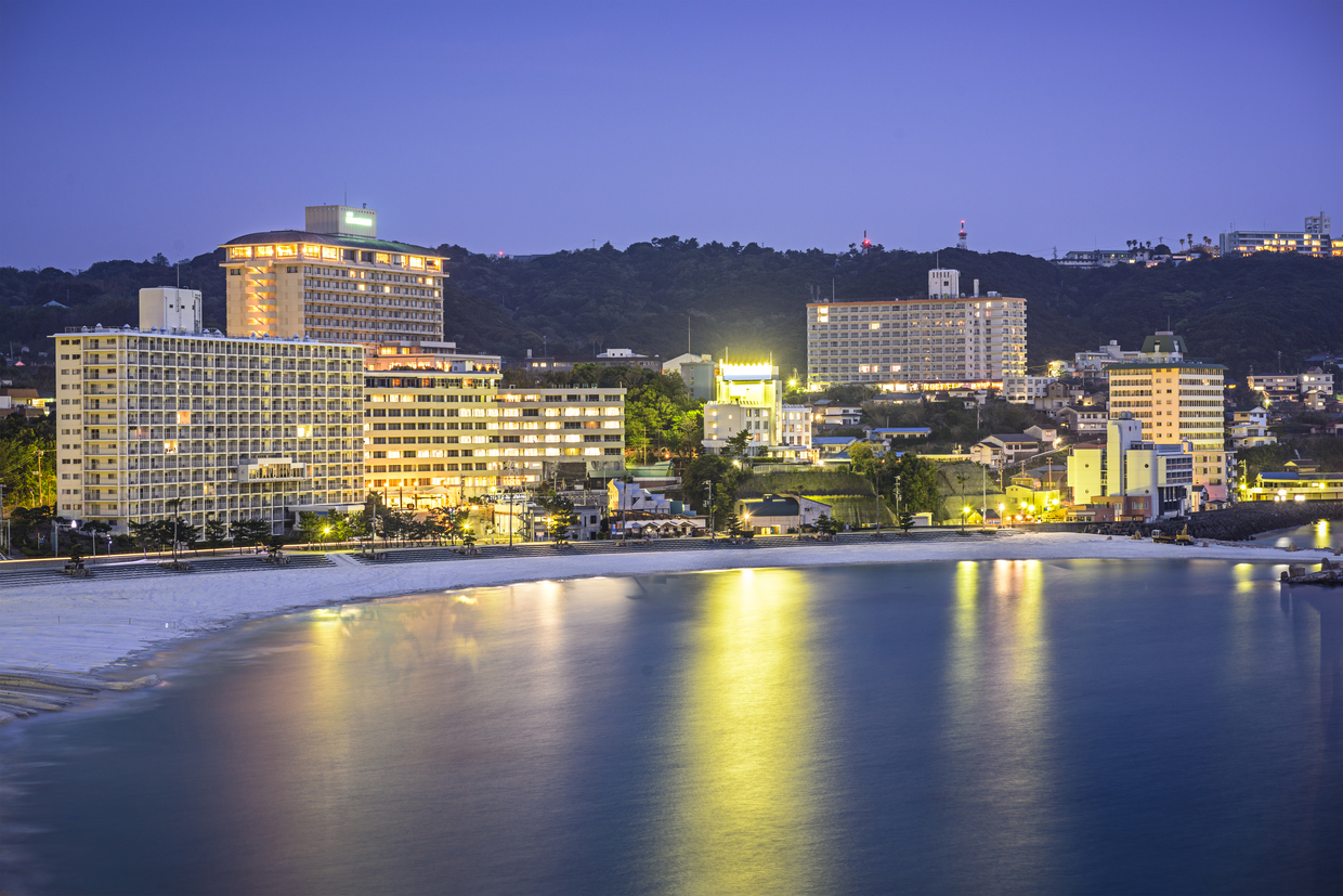 【和歌山】白浜でおすすめのビーチホテル10選!マリンスポーツを思いっきり楽しもう! おすすめ旅行を探すならトラベルブック(TravelBook) 【和歌山】白浜でおすすめのビーチホテル10選!マリンスポーツを思いっきり楽しもう! おすすめ旅行を探すならトラベルブック(TravelBook)