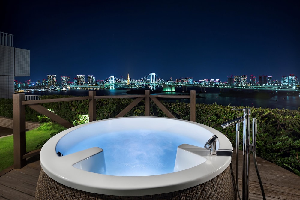 ヒルトン東京お台場:レストランのビュッフェも大人気の高級ホテル おすすめ旅行を探すならトラベルブック(TravelBook) ヒルトン東京お台場:レストランのビュッフェも大人気の高級ホテル おすすめ旅行を探すならトラベルブック(TravelBook)