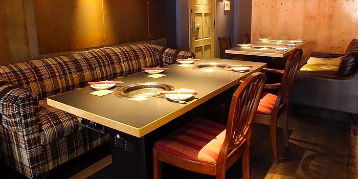 【梅田】おすすめの焼肉が美味しいお店20選+編集部イチオシのお店|お肉を堪能しよう