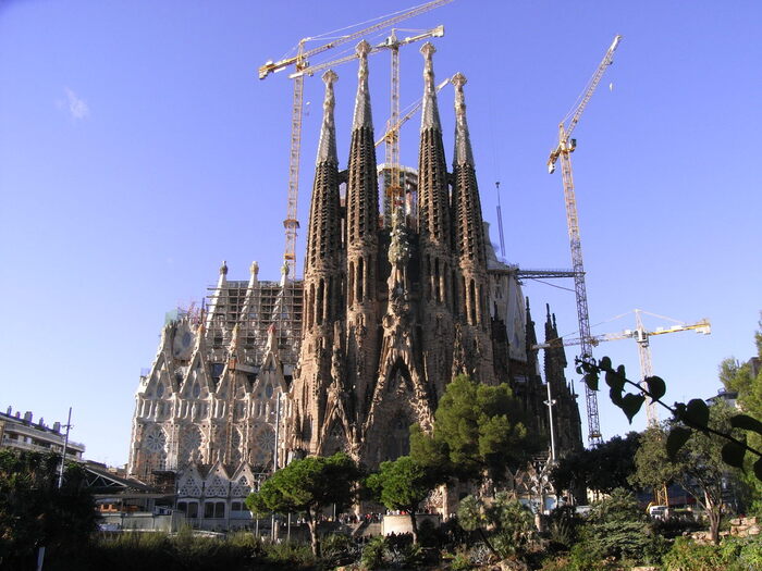 【スペイン】バルセロナ近郊・地中海沿岸のおすすめ観光情報!世界遺産やアートを満喫